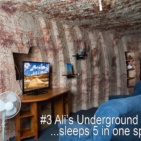 Ali'S Underground Studio Кубер-Педи Экстерьер фото